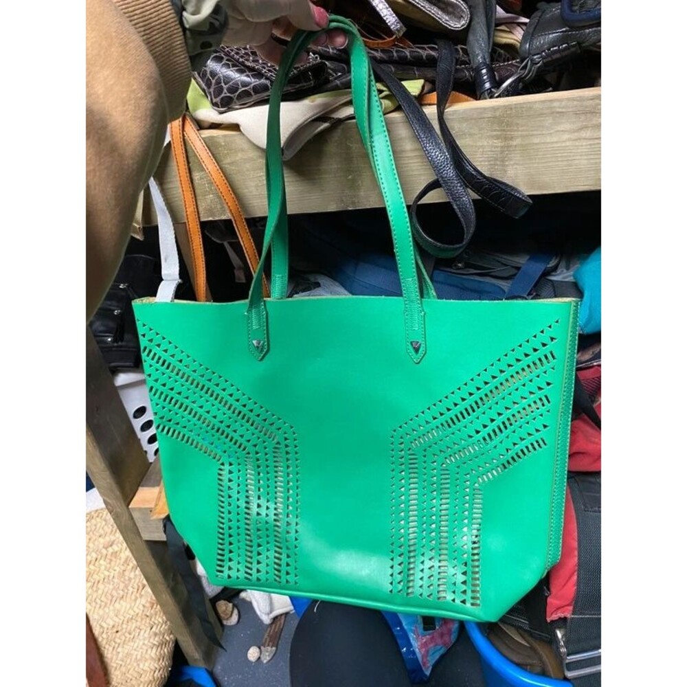 Stella and dot Kelly green tote